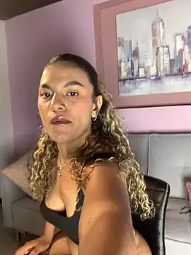 AngelPinkk_'s cam snapshot