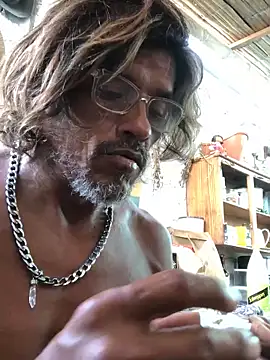 kvr27's cam snapshot