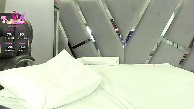 Abril_monroe_'s cam snapshot