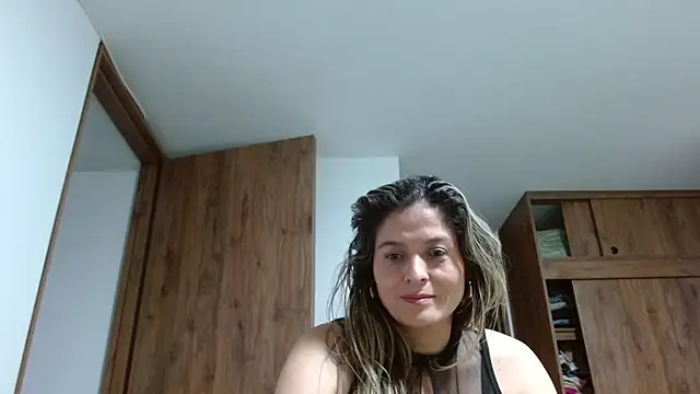 linda-mature43's cam snapshot