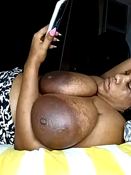 HappygalTheQueen's cam snapshot