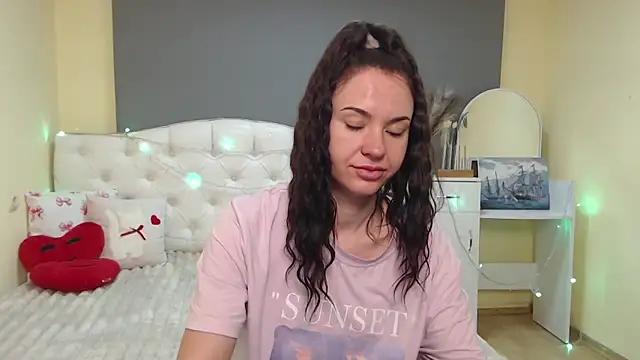 KaraCriegs's cam snapshot