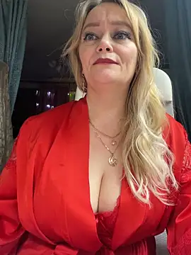 Sweet-blonde's cam snapshot