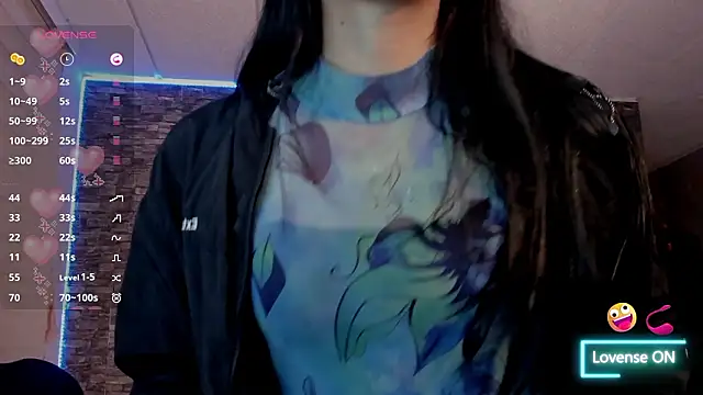 Charlotte_greys's cam snapshot