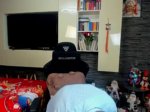 SpartacusDaddy48 live sex cam