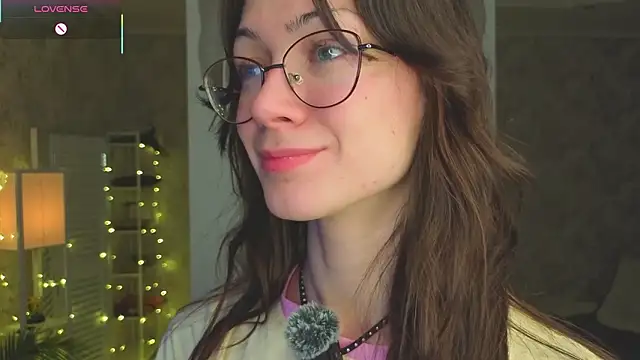 ReneeLippeatt's cam snapshot