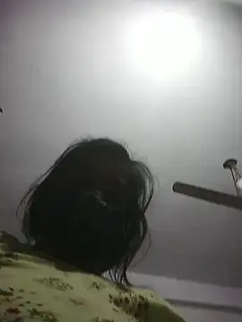 momo_loves's cam snapshot