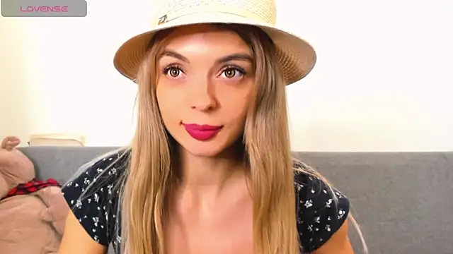 _ellen_meow_'s cam snapshot