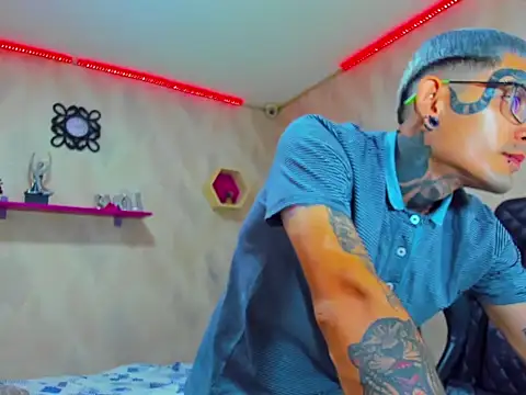 Boy_tatto77's cam snapshot