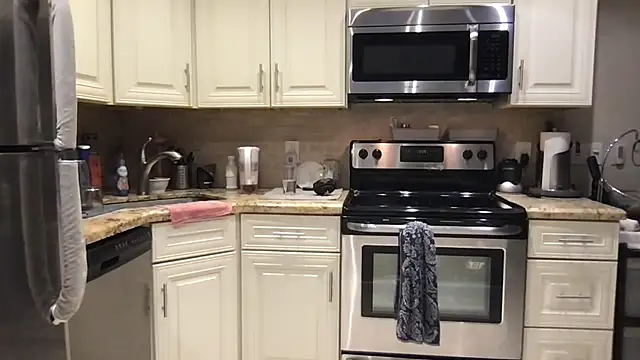 BigGuyMuscle's cam snapshot