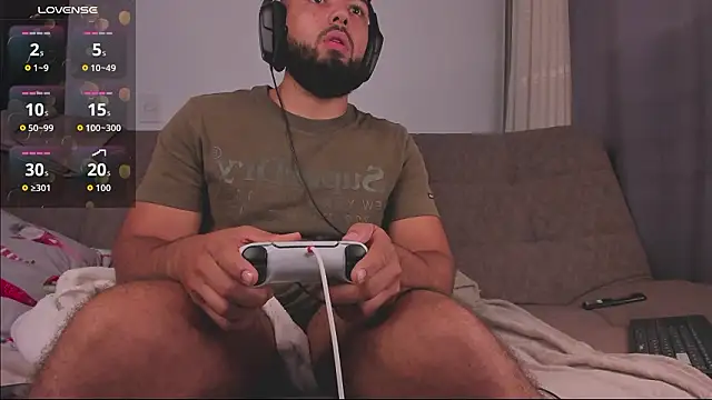 arturguy00 live sex cam