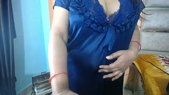 Shanvi_'s cam snapshot