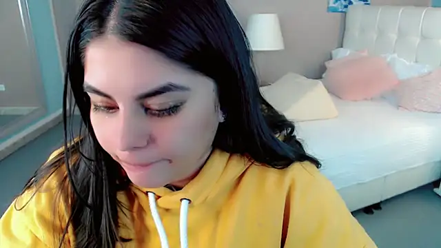 _Maddison_Ivanova_ live sex cam