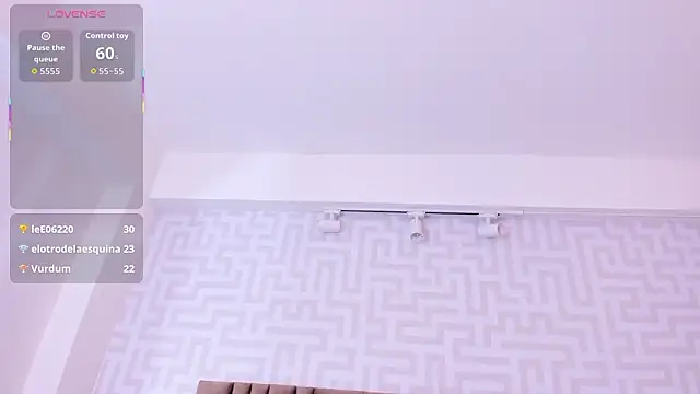 naishaa_'s cam snapshot