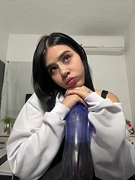 Lily_Woodz's cam snapshot