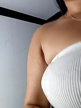 Emma_Sweet-'s cam snapshot