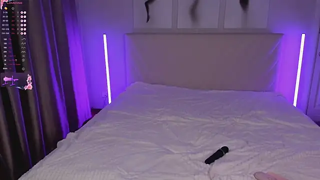 EmmaBarbs's cam snapshot