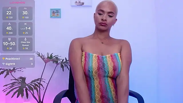 DinalarsonXXX's cam snapshot