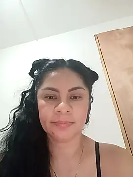 luna_pinky's cam snapshot