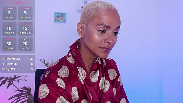 DinalarsonXXX live sex cam