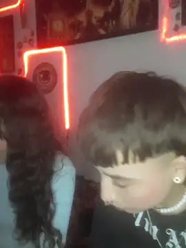 AlexxaAndRileyy's cam snapshot