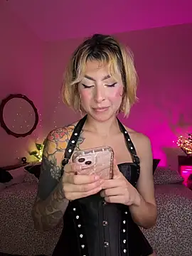 Cinamoonn's cam snapshot