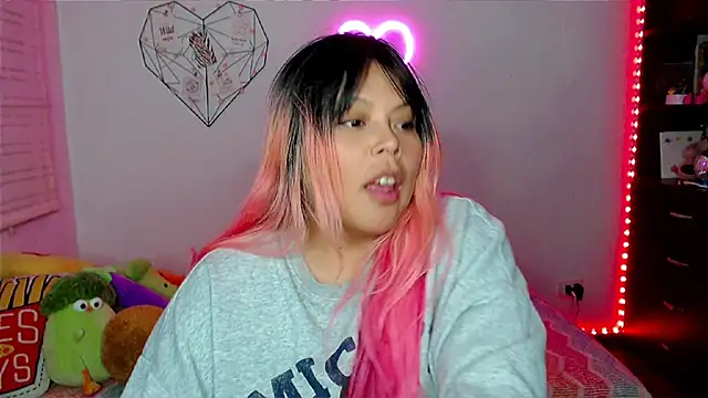 EllieMoonX's cam snapshot