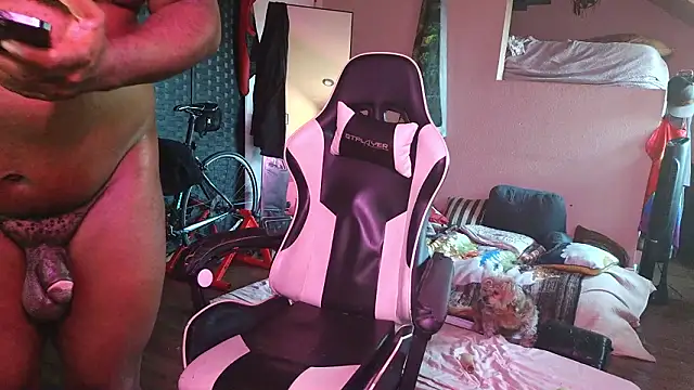 bigshh8 live sex cam