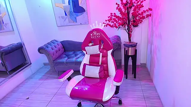 Milu_ballmer's cam snapshot