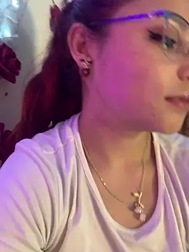 3littleschoolteens's cam snapshot