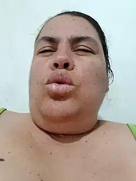 yaneth_'s cam snapshot