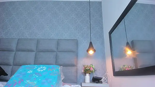 emilyy_r's cam snapshot