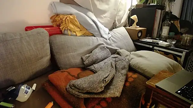 P4RtYBOII92 live sex cam