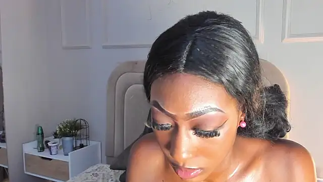 Anamonrroe's cam snapshot