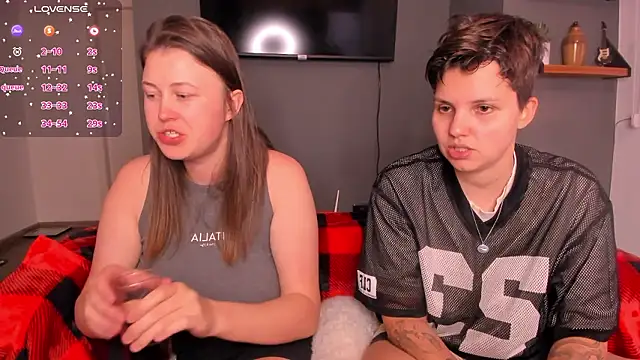 Tenderly_Couple live sex cam