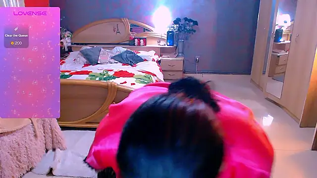 Ariellefoxy live sex cam