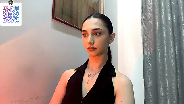 LinaMour's cam snapshot