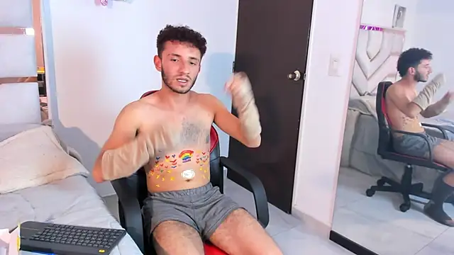 Curlystartt live sex cam