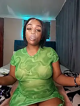 Queen-Chocolate's cam snapshot