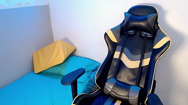 Cash_G_'s cam snapshot