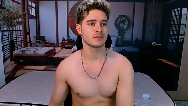 RayanLynxx live sex cam