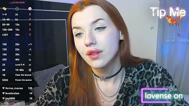 MeganNewCat's cam snapshot