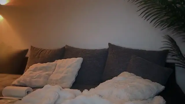 Melina_Diamond live sex cam