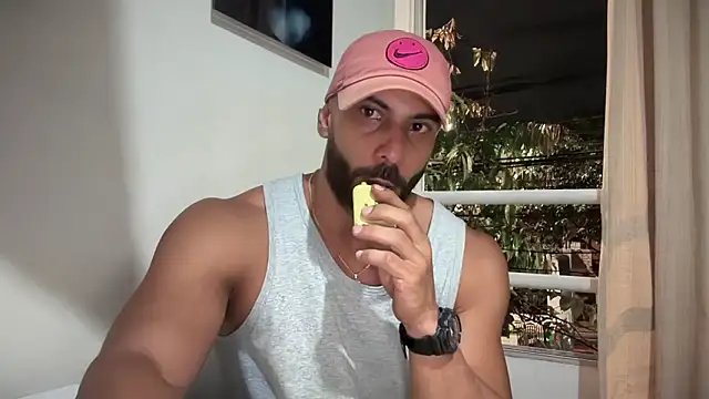 romeolovedark live sex cam