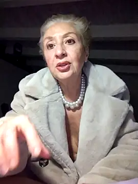 divinaerotica live sex cam