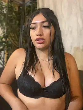 Georgia_Pink's cam snapshot