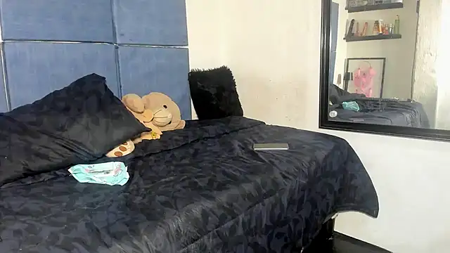 Ebonydollxx live sex cam