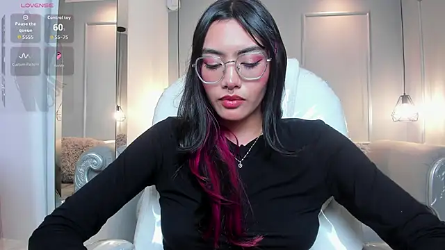 AzuraKindong's cam snapshot