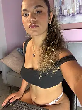 AngelPinkk_'s cam snapshot