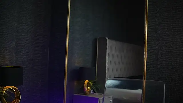 GiaEasyIce's cam snapshot